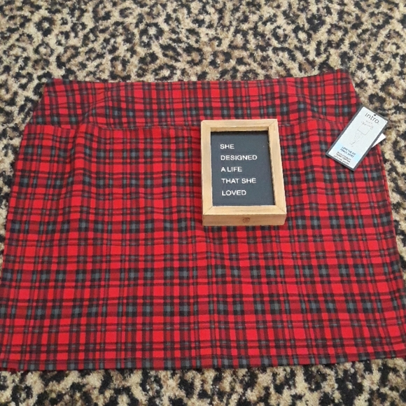 INTRO LOVE THE FIT Red Plaid Stretch Pencil Skirt 2X 3X tummy control Slimming - Picture 1 of 4